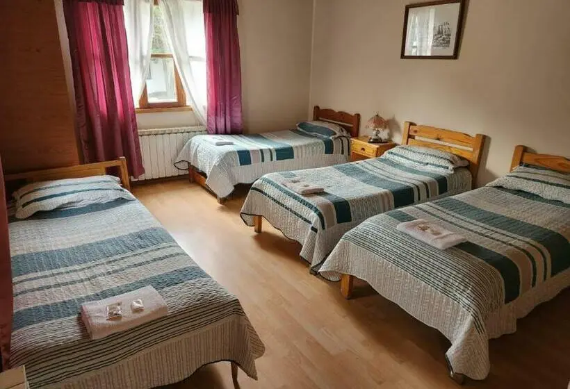 اتاق استاندارد چهار تخته, Hostal Rio Ona