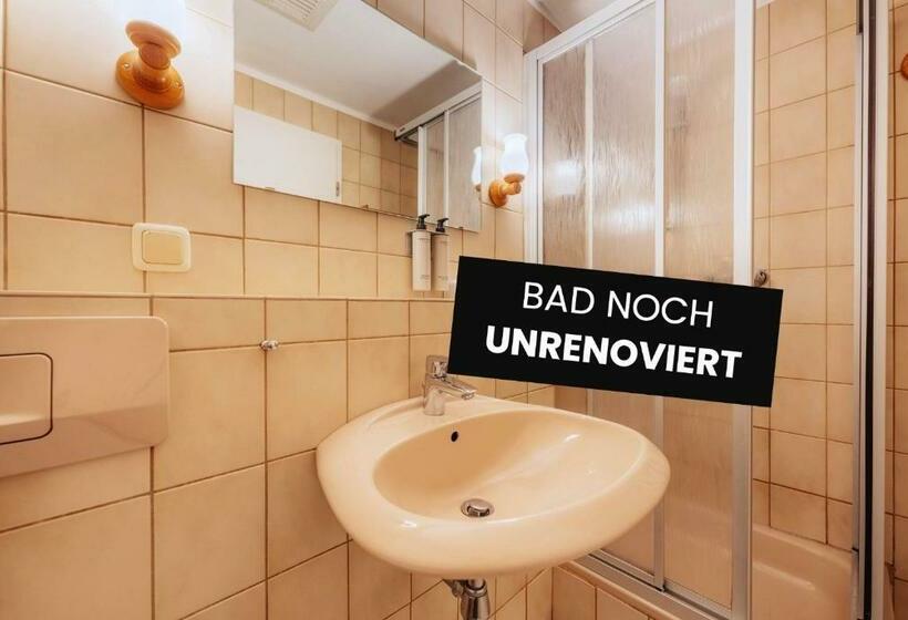 اتاق اکونومی, The Hearts Hotel Boutique Und Event Resort