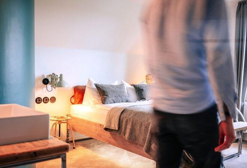 اتاق لوکس, The Hearts Hotel Boutique Und Event Resort