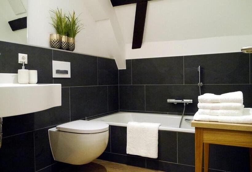 חדר סטנדרט, Das Brunners