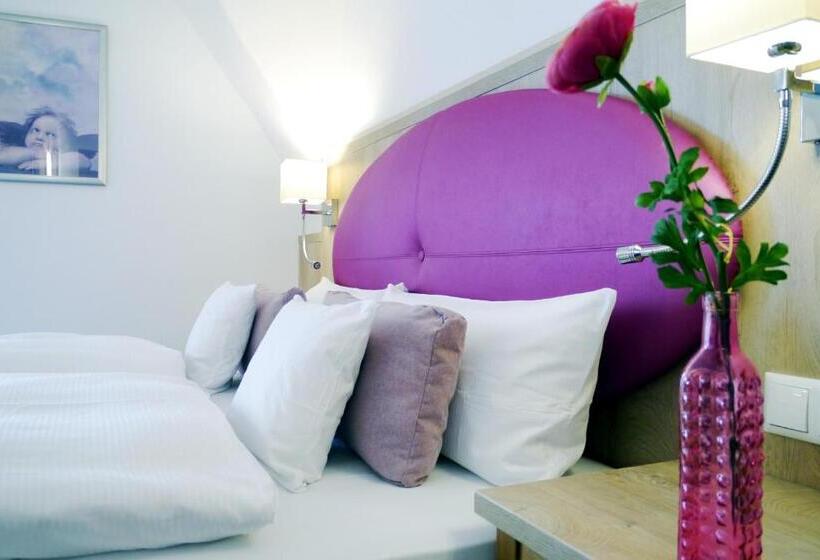 חדר סטנדרט עם מרפסת, Das Brunners