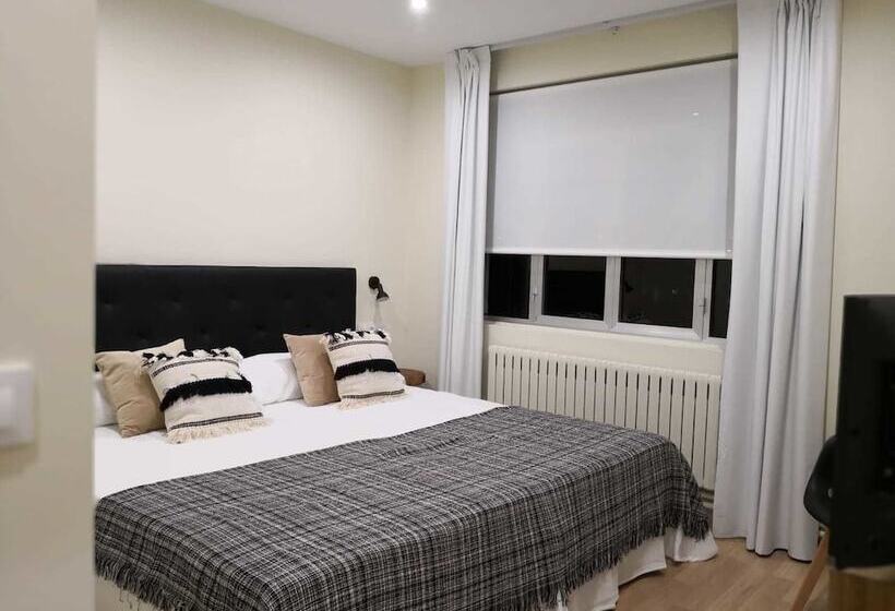 스탠다드 룸, A Torre Do Lago