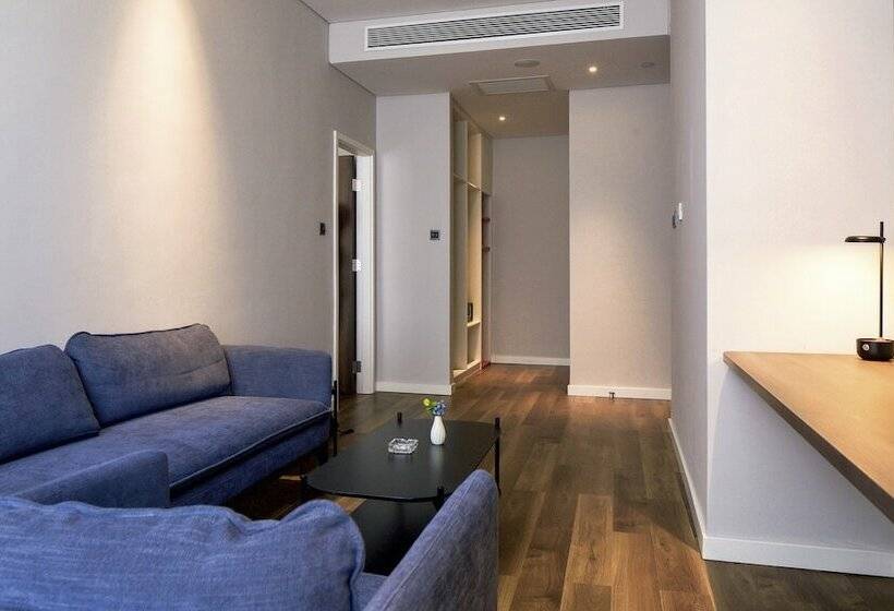 Люкс, Holiday Inn Express Harbin Qunli, An Ihg