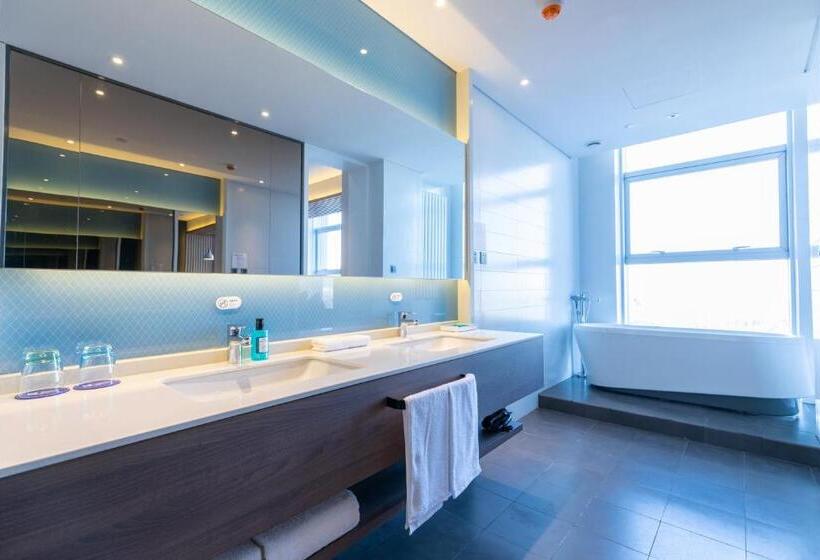 Семейный Номер, Holiday Inn Express Harbin Qunli, An Ihg