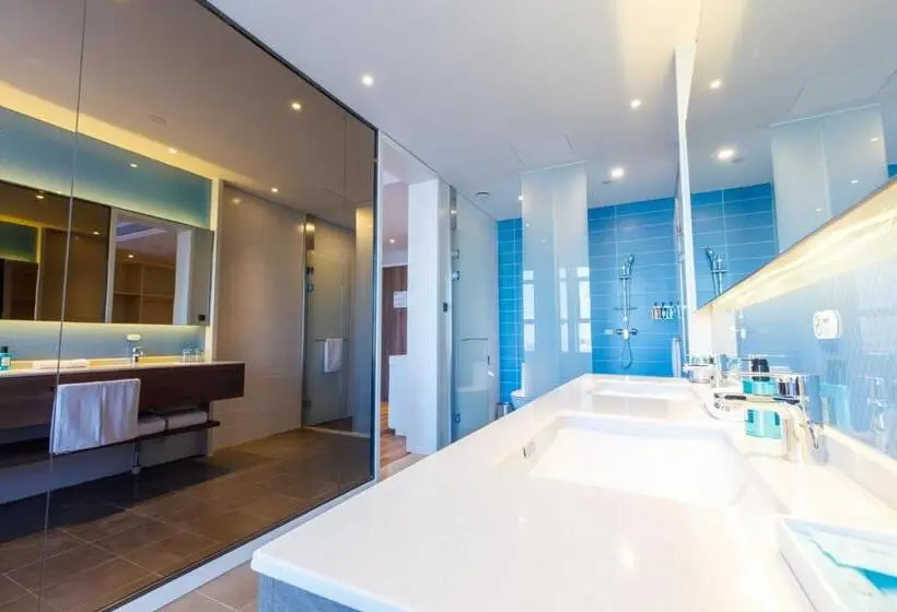 ファミリールーム, Holiday Inn Express Harbin Qunli, An Ihg