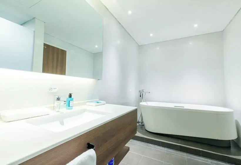 スイート, Holiday Inn Express Harbin Qunli, An Ihg