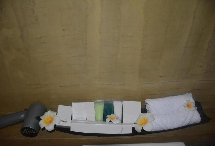 Pokój Standard z Balkonem, Royal Tusker