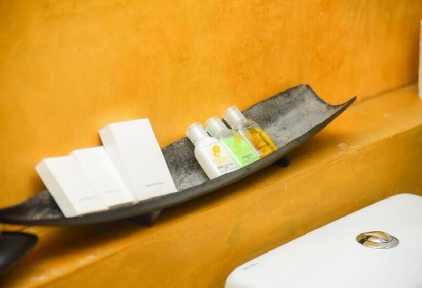 Pokój Rodzinny Deluxe, Royal Tusker