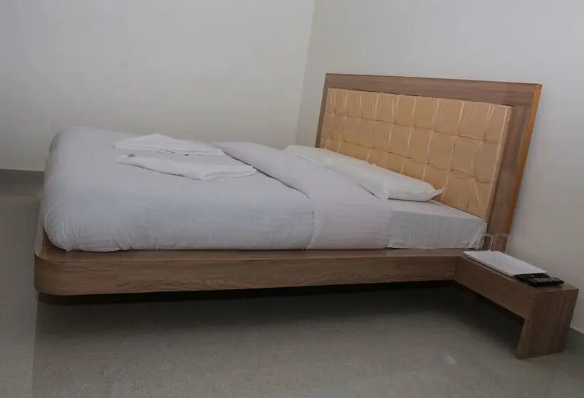 デラックスルーム, Yatrik Inn