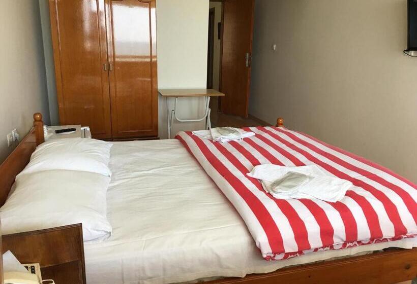 스탠다드 4인용 룸 바다전망, Koçan Otel Hatice Karakoçan