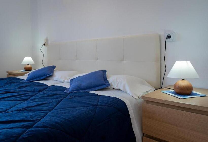 בית, 3 חדרי שינה, Puntblanc Residences