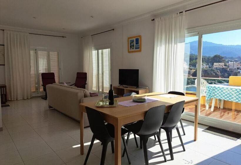 דירת חדר נוף לים, Puntblanc Residences