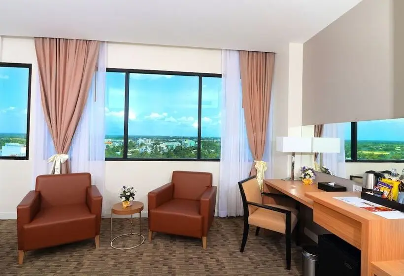 キングサイズベッドのデラックスルーム, Grand Fortune Hotel Nakhon Si Thammarat