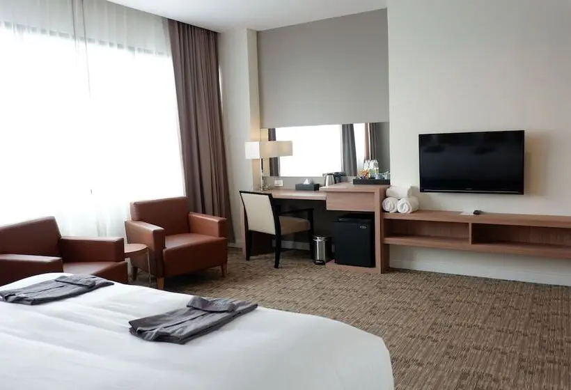 キングサイズベッドのデラックスルーム, Grand Fortune Hotel Nakhon Si Thammarat