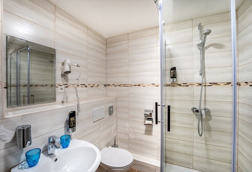 غرفة قياسية, Aspire Castillo Reutlingen, Trademark Collection By Wyndham