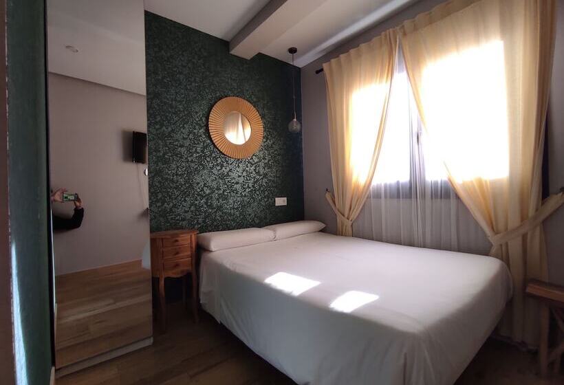 غرفة قياسية, Los Patios De Santander