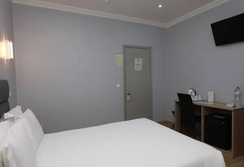 اتاق لوکس, O Eletrico Guesthouse