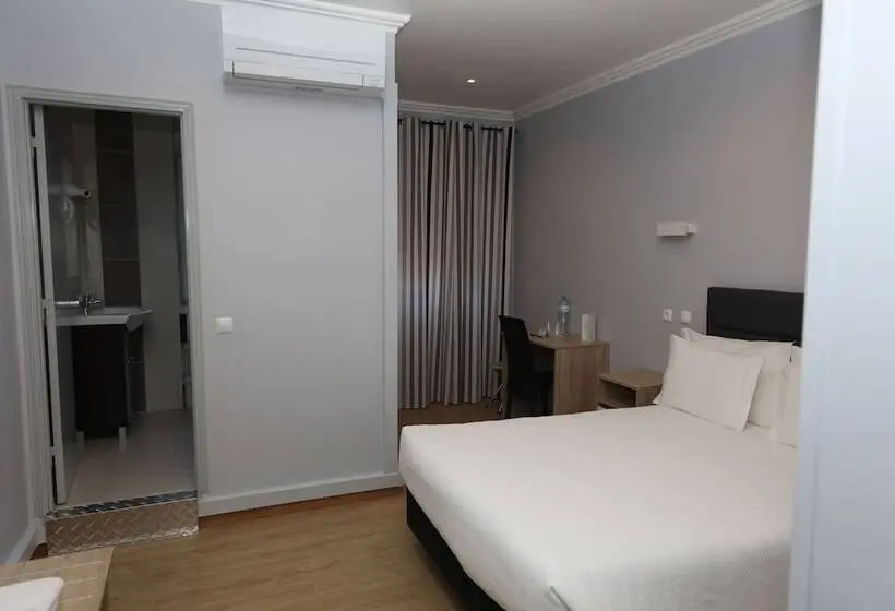 سوییت لوکس, O Eletrico Guesthouse