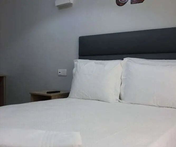 اتاق استاندارد با سرویس بهداشتی مشترک, O Eletrico Guesthouse