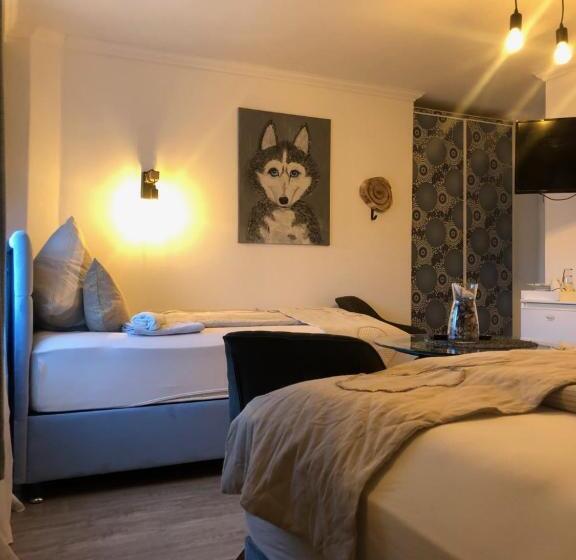 舒适三人间, Pension Ottenheide