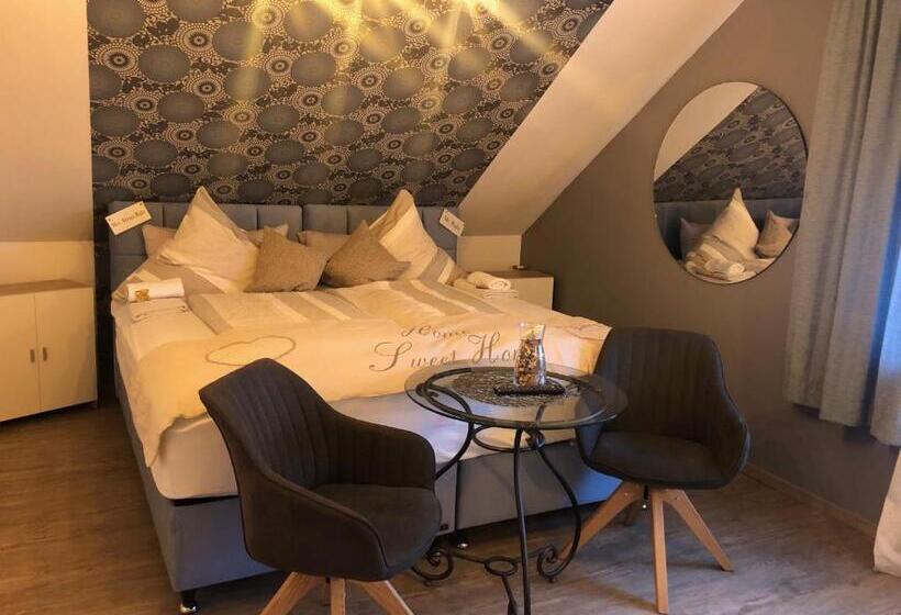 舒适三人间, Pension Ottenheide