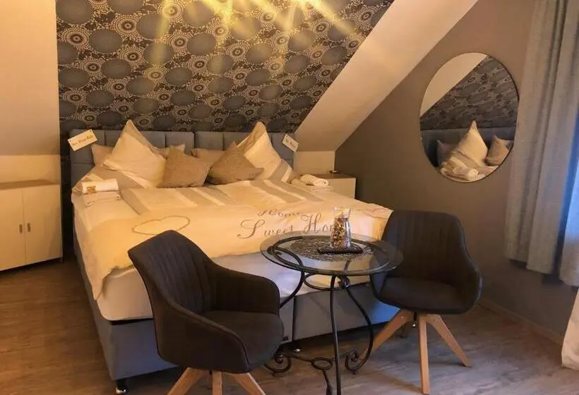 コンフォートトリプルルーム, Pension Ottenheide