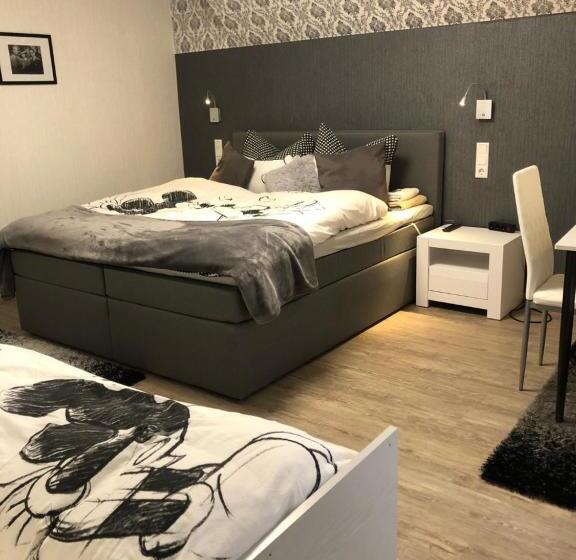 舒适三人间, Pension Ottenheide