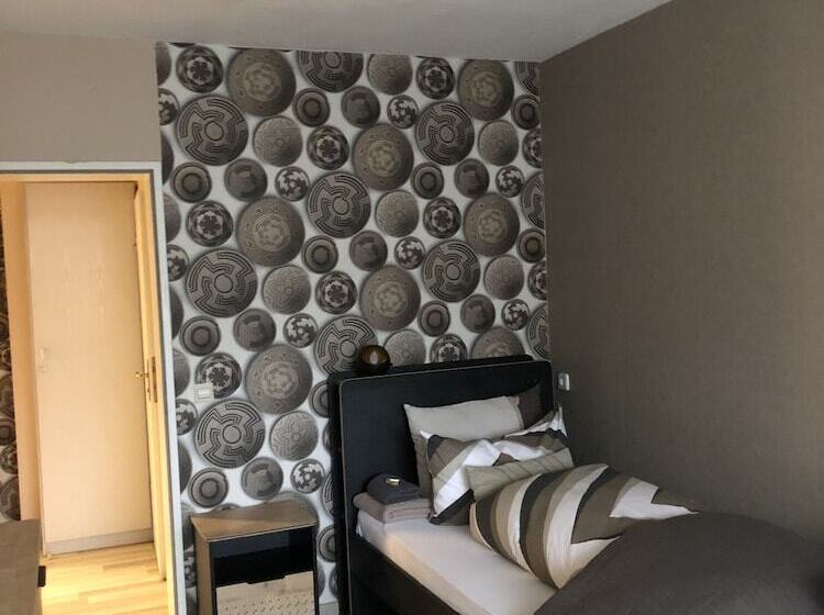 标准单人间, Pension Ottenheide