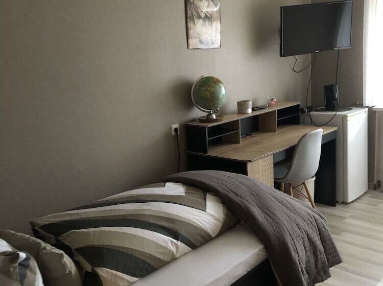 标准单人间, Pension Ottenheide