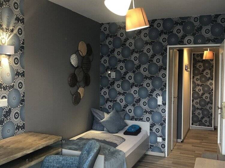 标准单人间, Pension Ottenheide