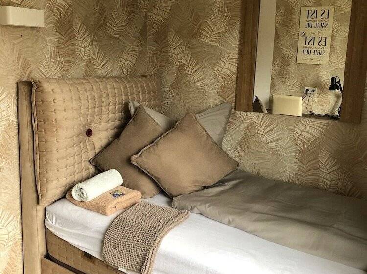 标准单人间, Pension Ottenheide