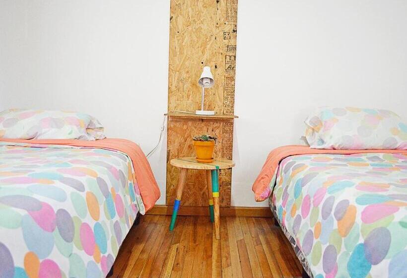 غرفة قياسية حمام مشترك, Alternative Hostels