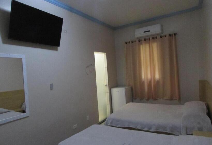 اتاق استاندارد چهار تخته, Ideal Flíper Com Estacionamento Grátis Para Carro Pequeno Altura Padrão Internet Fibra