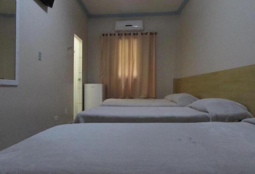 اتاق استاندارد چهار تخته, Ideal Flíper Com Estacionamento Grátis Para Carro Pequeno Altura Padrão Internet Fibra