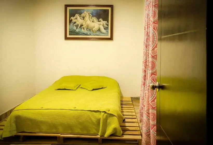 اتاق استاندارد, Bababuy Hostel