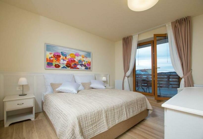 غرفة ديلوكس, Slunečná Louka