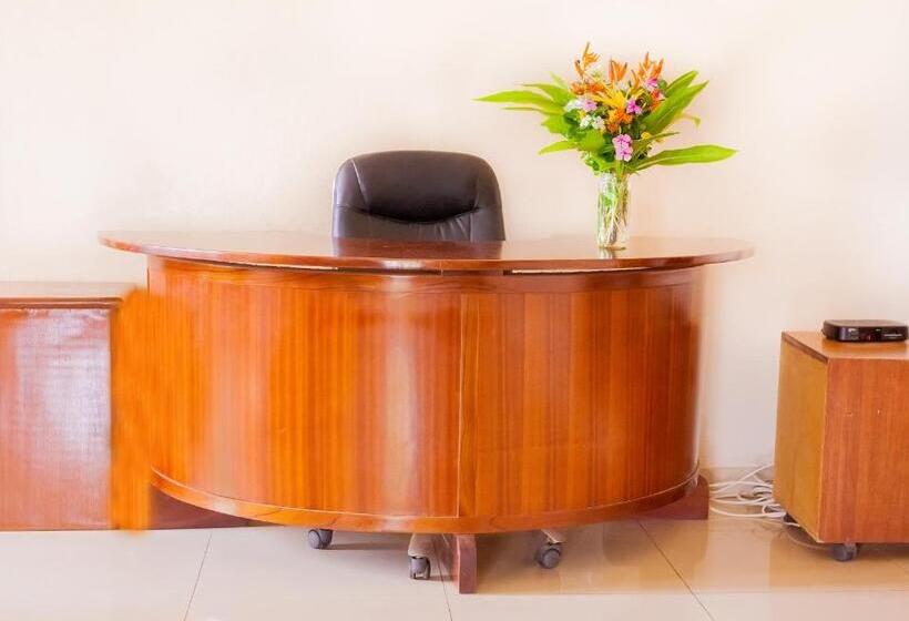 اتاق لوکس, Charis Home Services