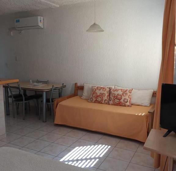 Standart Stüdyo, Las Marias Apart