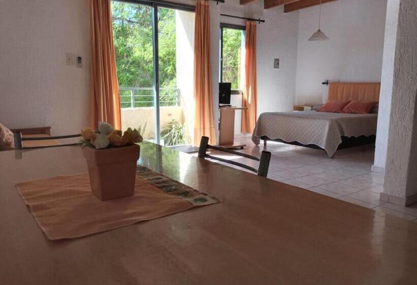 Balkonlu 1 Yatak Odalı Daire, Las Marias Apart