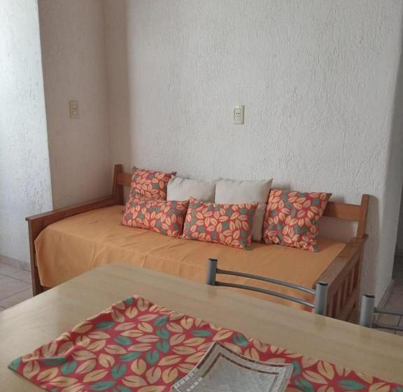 Balkonlu Standart Stüdyo, Las Marias Apart