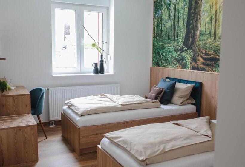 스탠다드 룸 공동 욕실, Heilotel