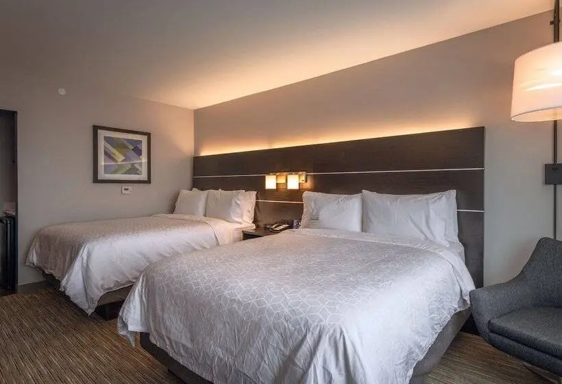 身障者適用スタンダードルーム, Holiday Inn Express & Suites Tulsa Downtown Arts District, An Ihg