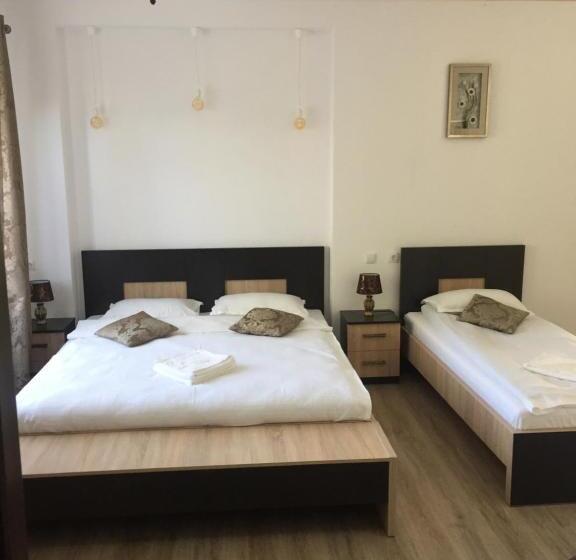 Номер Стандарт Трехместный, Vila Lion