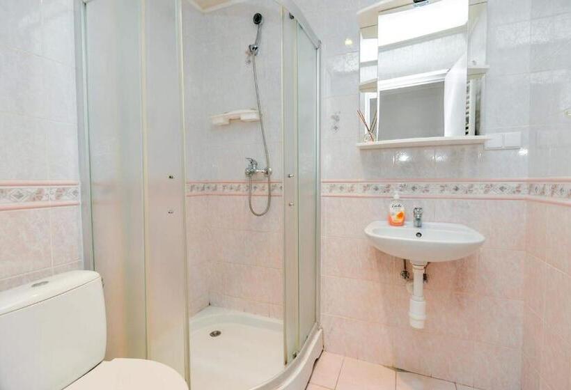 اتاق استاندارد, Guest House Simona