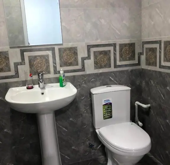اتاق پریمیوم چهارنفره, Lind Hotel And Guest House