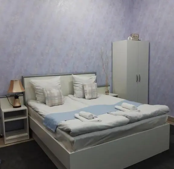 اتاق استاندارد سه نفره, Lind Hotel And Guest House