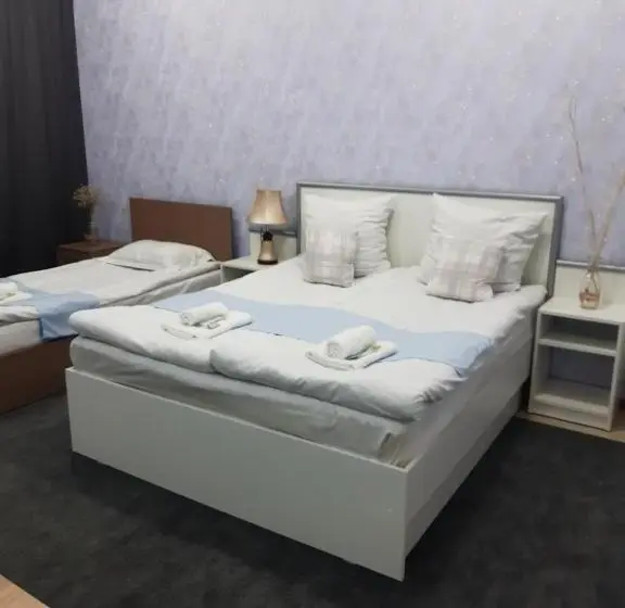 اتاق استاندارد سه نفره, Lind Hotel And Guest House