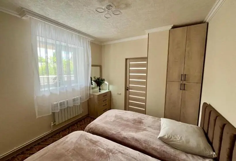 2 Bedrooms Apartment Mountain View, Inexpensive House