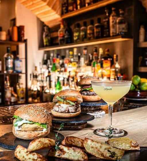 غرفة عائلية, Malatesta Antica Dimora