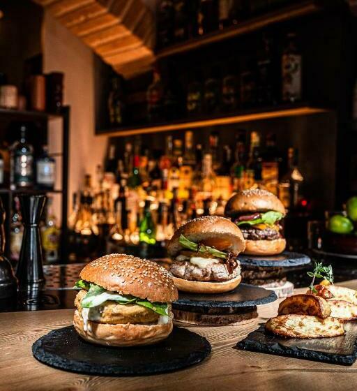 غرفة عائلية, Malatesta Antica Dimora